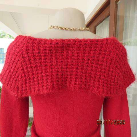 TRUWORTHS cherry red long raglan sleeve jumper. Wide overhanging collar. Size 34