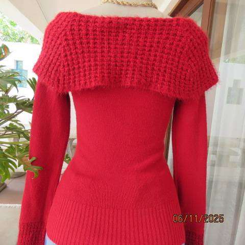 TRUWORTHS cherry red long raglan sleeve jumper. Wide overhanging collar. Size 34