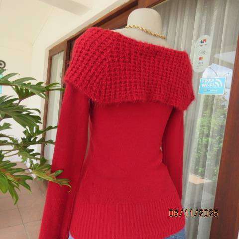 TRUWORTHS cherry red long raglan sleeve jumper. Wide overhanging collar. Size 34