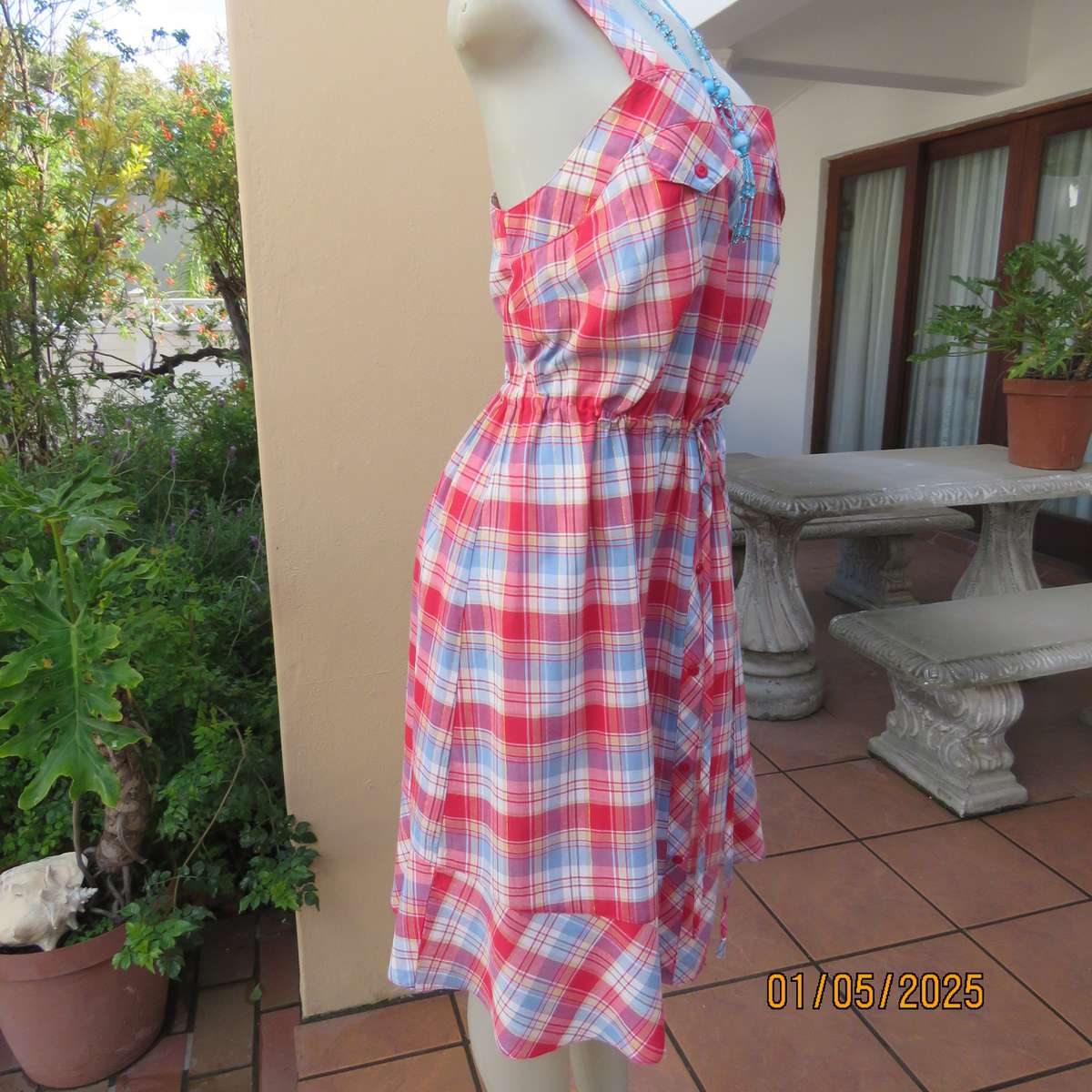 Chic crimson/blue/white check dress for summer by DONNA CLAIRE size 42. Brand new condition.