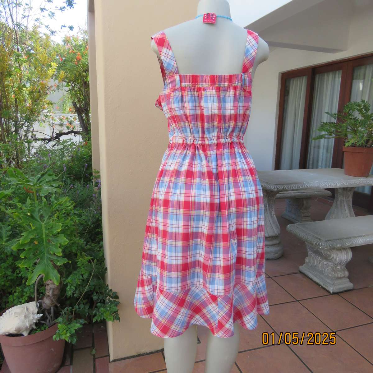 Chic crimson/blue/white check dress for summer by DONNA CLAIRE size 42. Brand new condition.
