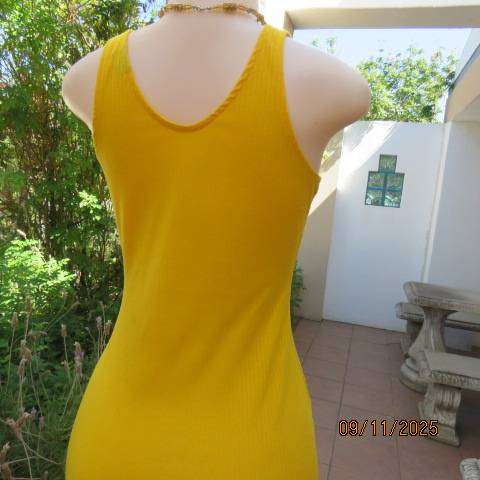 Buttercup yellow sleeveless ribbed stretch polyester dress size 34