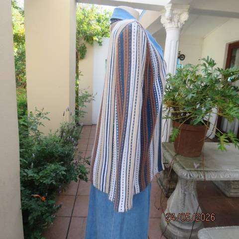 BACNIT long sleeve vertical pattern knit open front cardigan in navy-cream and brown, size 34-36