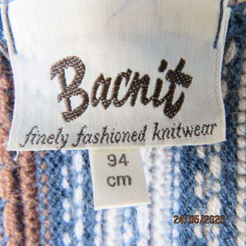 BACNIT long sleeve vertical pattern knit open front cardigan in navy-cream and brown, size 34-36