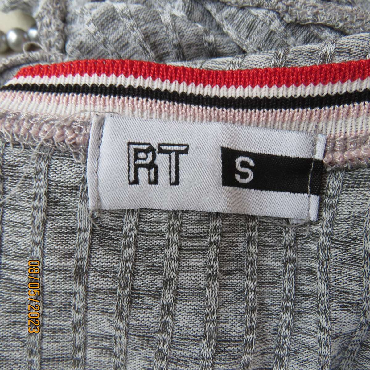 Grey and white mottled polyester stretch knit bodyshirt size 32-34