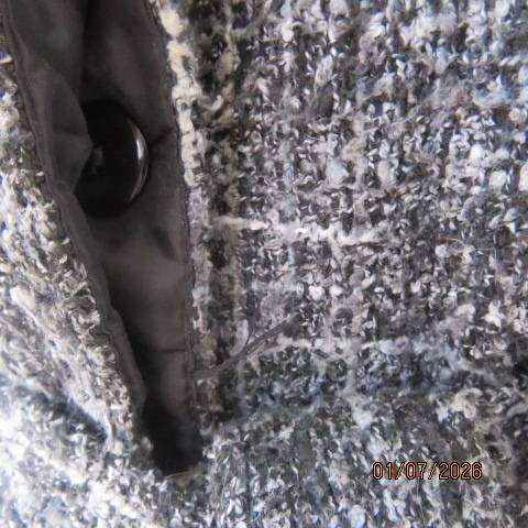 Fashion Express black-white tailored acrylic long sleeve button-down jacket size 34