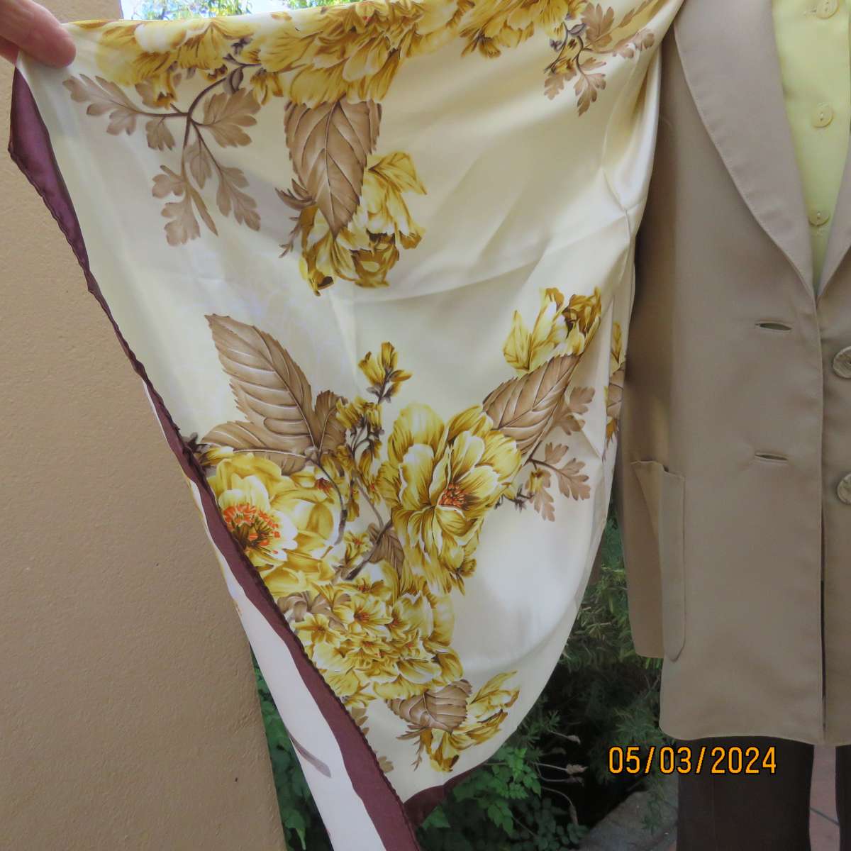 Autumn colour square satin polyester 90cm x 90cm scarf.