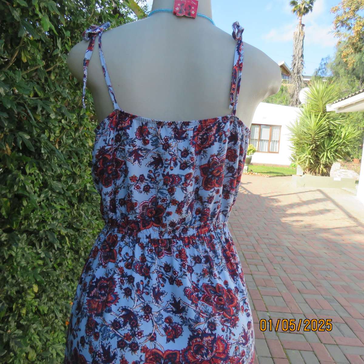 TANGO summer strappy dress in pale blue-rust-navy flowers. Size 36.