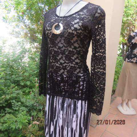 REAL Clothing black stretch polyester lace slip over long sleeve top. Size 32-34