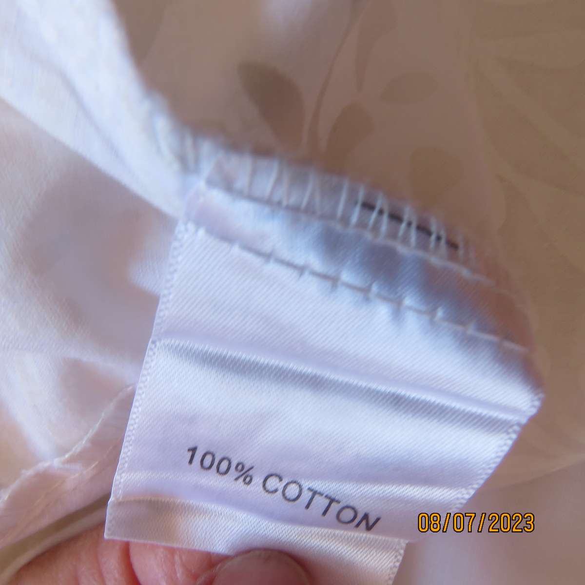 MILADYS white 2 pc floral polycotton sleeveless slip over top. Size 38