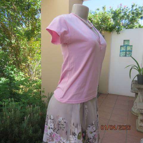 Carnation pink capped sleeve slip-over top in stretch cotton, size 34