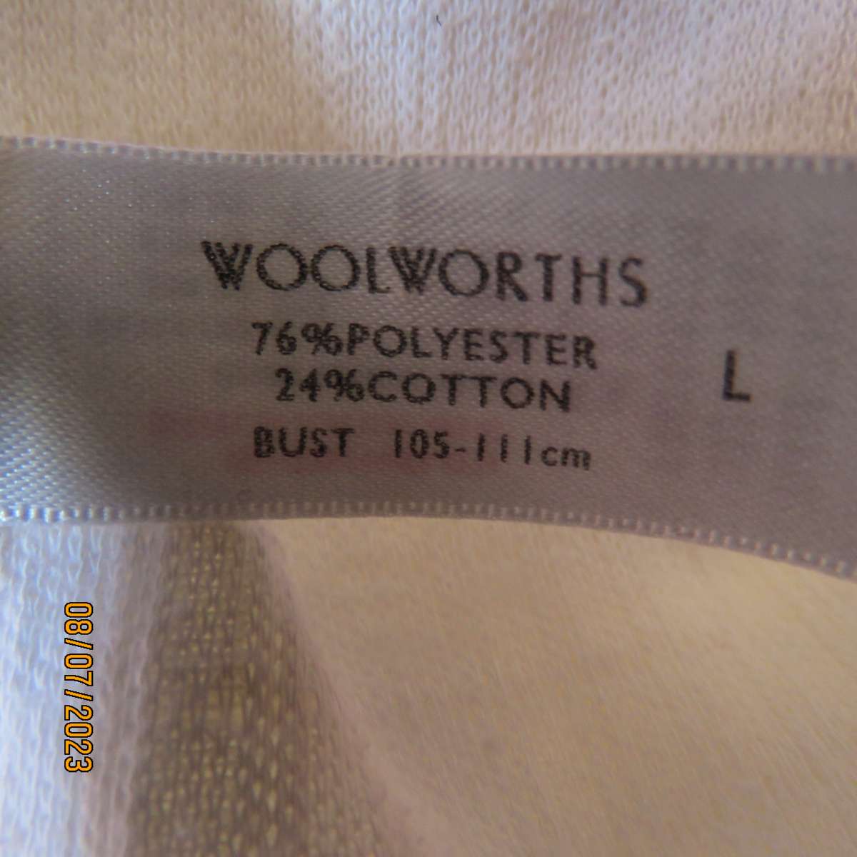 WOOLWORTHS white waffle fold over night gown size 40. With belt.