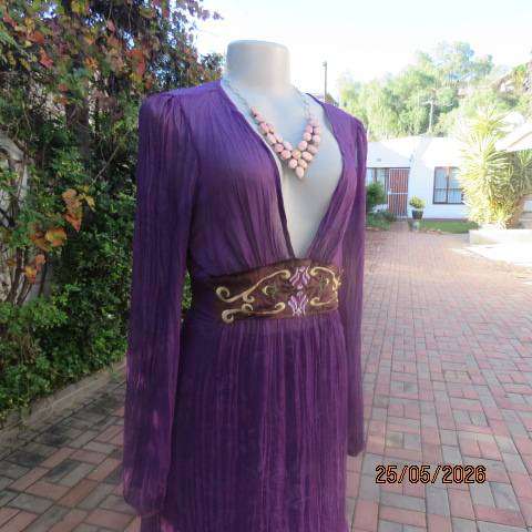 SISSY BOY purple sheer crinkled polyester long sleeve top with front detail, size 36-38
