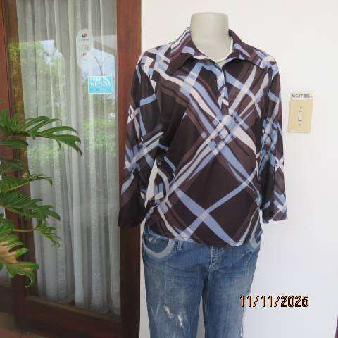Geometric printed brown-black-cream-blue slip over stretch polyester top size 38-40