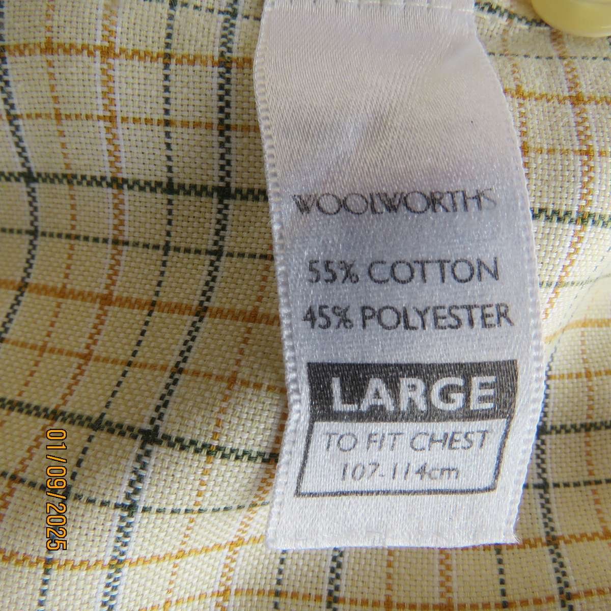 WOOLWORTHS Men's short sleeve check polycotton shirt with matching tie.Size L As new cond.