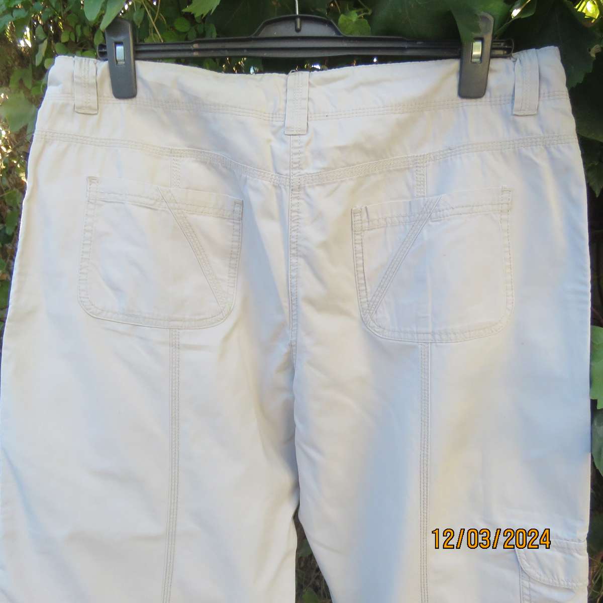 WOOLWORTHS beige 100% cotton modern cropped pants. Size 40. As new