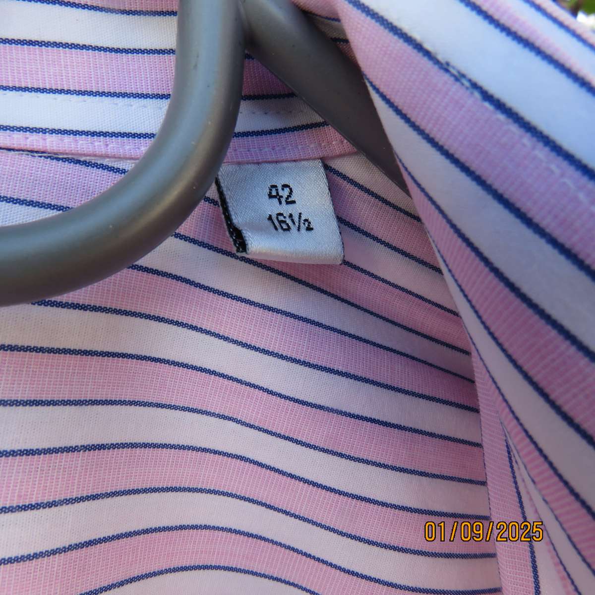 MASSIMO DATTI high quality long sleeve cotton shirt in pale pink and white stripes. Size 42/16.5.