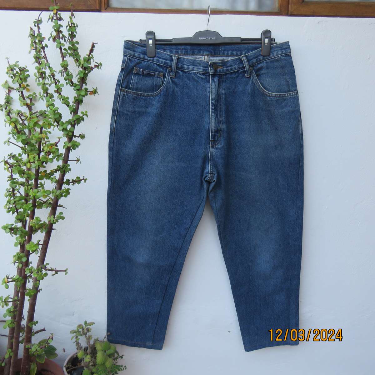 OPEN TRAILS blue denim ankle length men's 100% cotton jeans. Size 38
