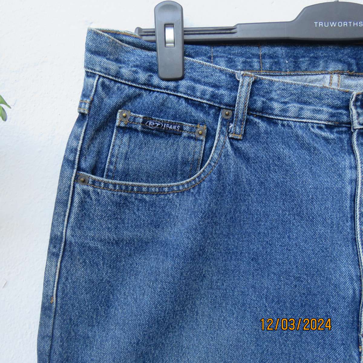 OPEN TRAILS blue denim ankle length men's 100% cotton jeans. Size 38