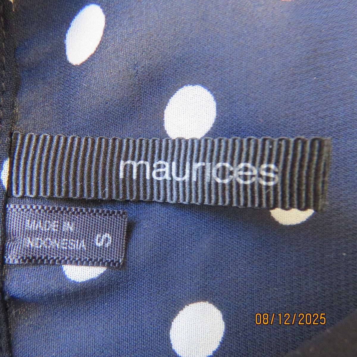 MAURICES navy-white polkadot button down top in sheer polyester. Size 33.