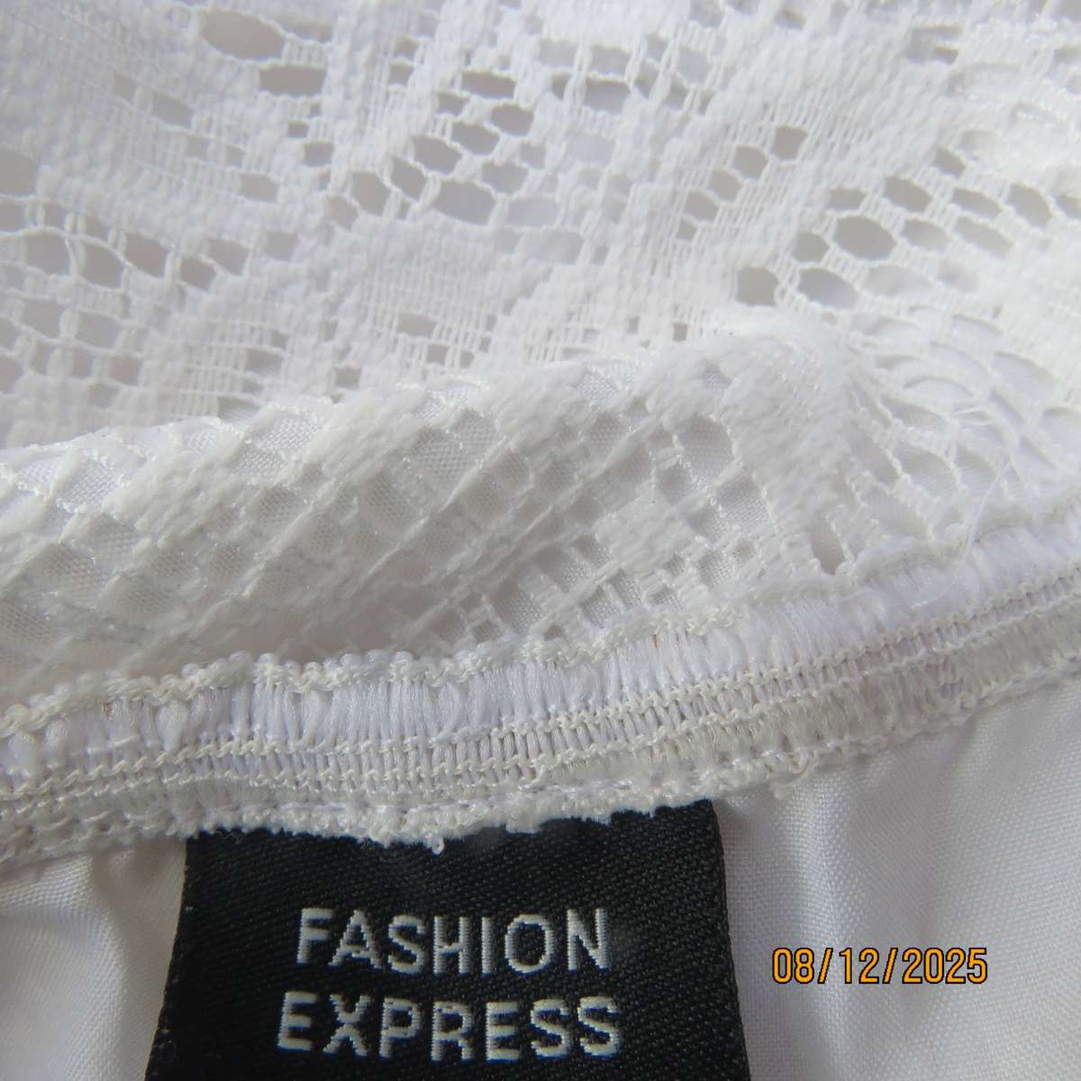 FASHION Express white tiered lace ankle length skirt. Lined. Size 40