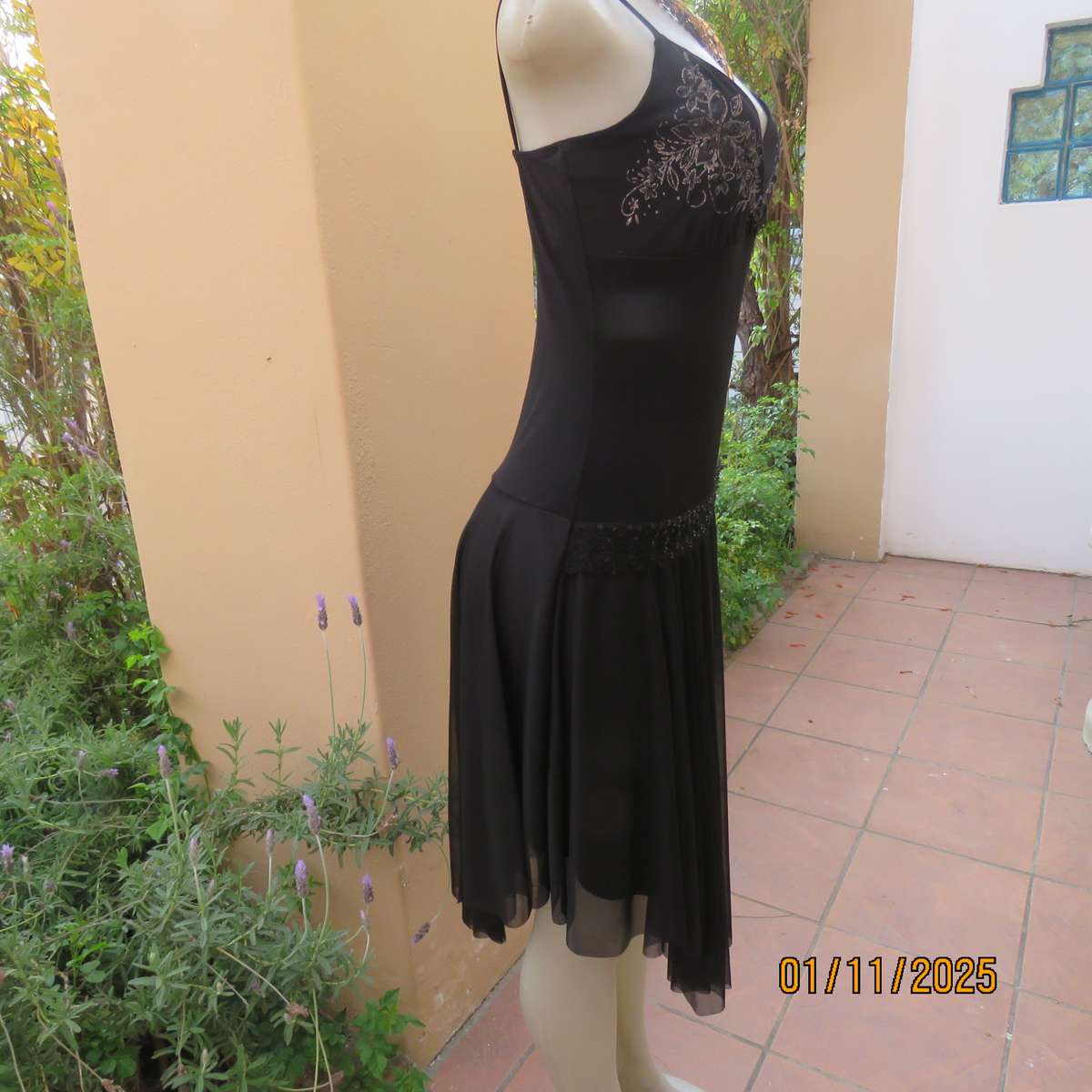 NAPOLI black evening strappy dress in stretch polyester. Richly embellished. Dropped waist.Size 34.