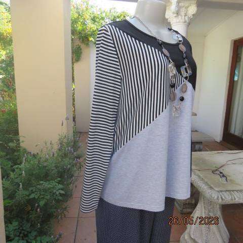 Emery Rose black, white & grey long sleeve slip-over polycotton stretch top size 38