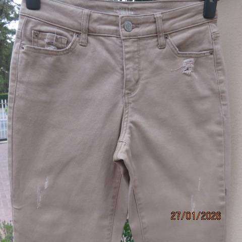 TIME & TRU beige 100% heavy stretch cotton distressed look pants. Size 28.