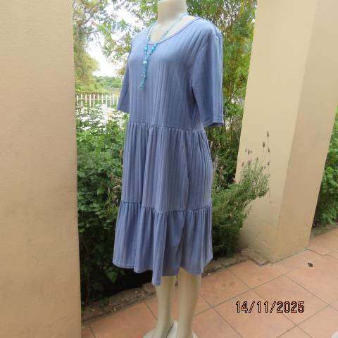 Steel blue tiered stretch polyester slip over short sleeve dress size 36-38
