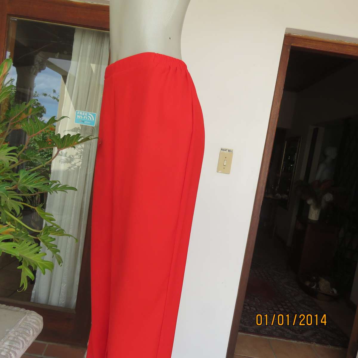 TORI red smart pants with tapering. Flat front. Elasticated sides-back. Size 38