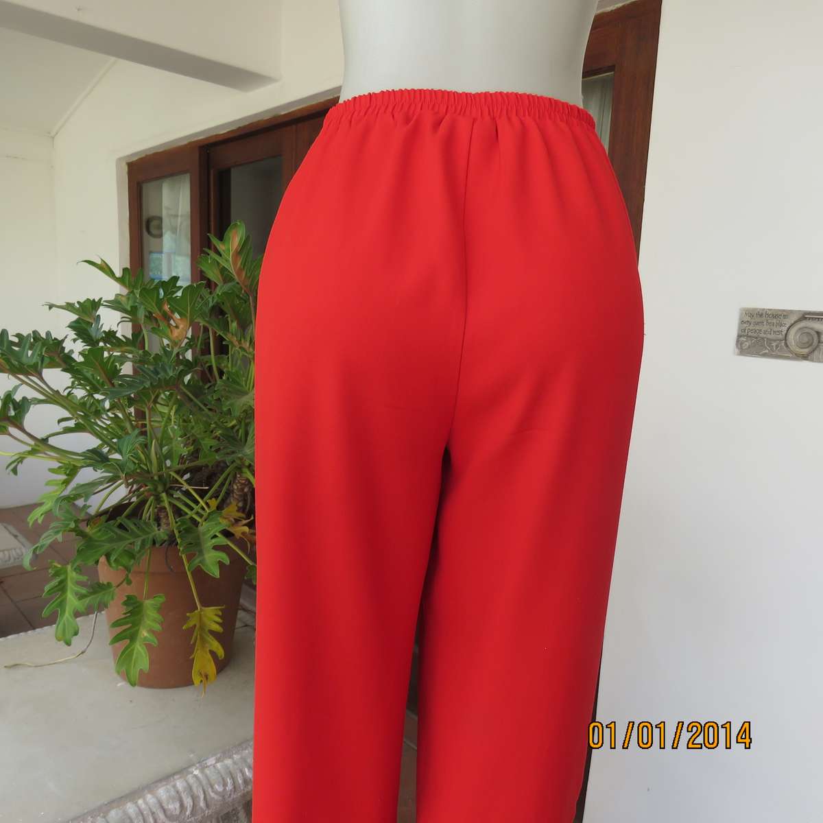 TORI red smart pants with tapering. Flat front. Elasticated sides-back. Size 38