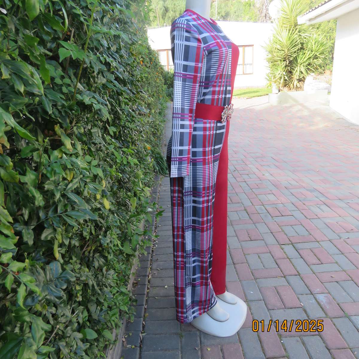 FASHION WEAR unique cat suit Red side and tartan print side.Long sleeve-naked shoulder.Size 37