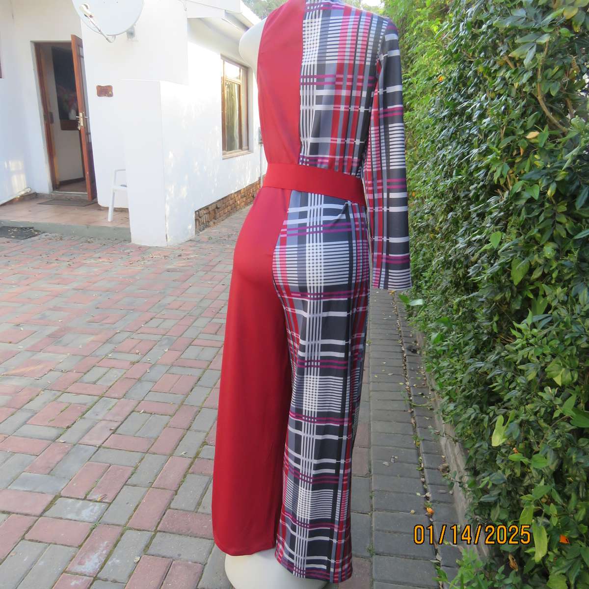 FASHION WEAR unique cat suit Red side and tartan print side.Long sleeve-naked shoulder.Size 37
