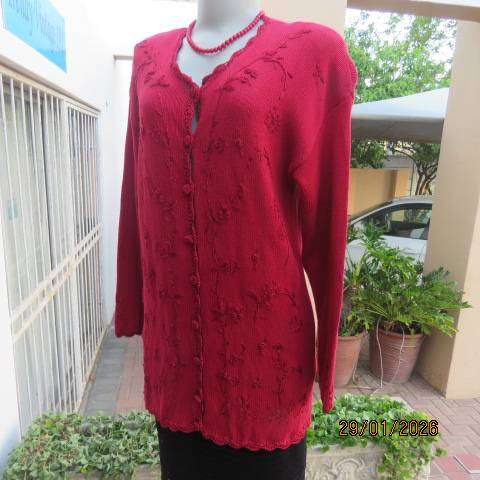 FOSHINI dark red cotton-viscose knit button down cardigan with crochet edgings. Size 40