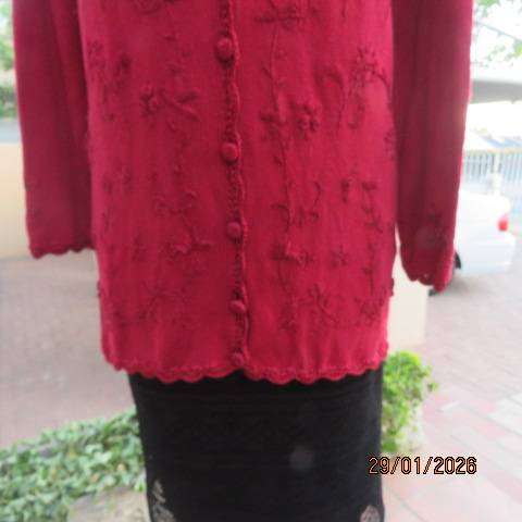 FOSHINI dark red cotton-viscose knit button down cardigan with crochet edgings. Size 40