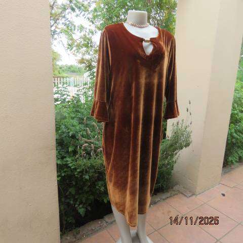 INSPIRE rich ochre colour long stretch polyester velvet dress. With peephole. Size 42