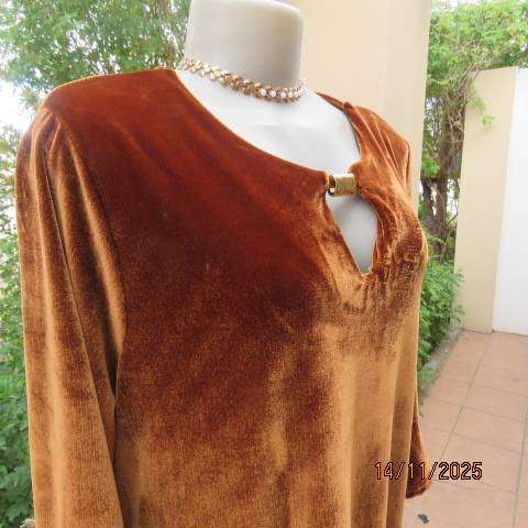 INSPIRE rich ochre colour long stretch polyester velvet dress. With peephole. Size 42