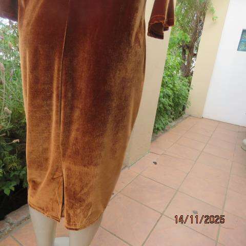 INSPIRE rich ochre colour long stretch polyester velvet dress. With peephole. Size 42