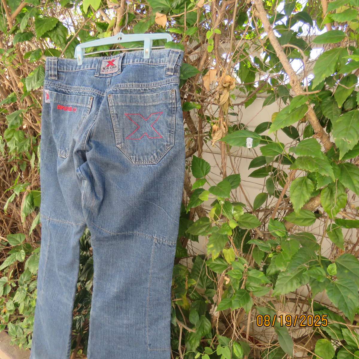 XKULCHA Dakar motorcycle blue denim jeans size 38. For extreme lifestyle.