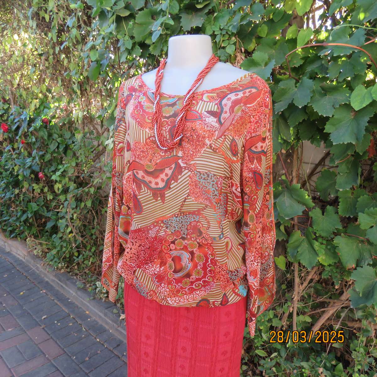 FASHION EXPRESS autumn colour long open top sleeve sheer polyester top size 38.