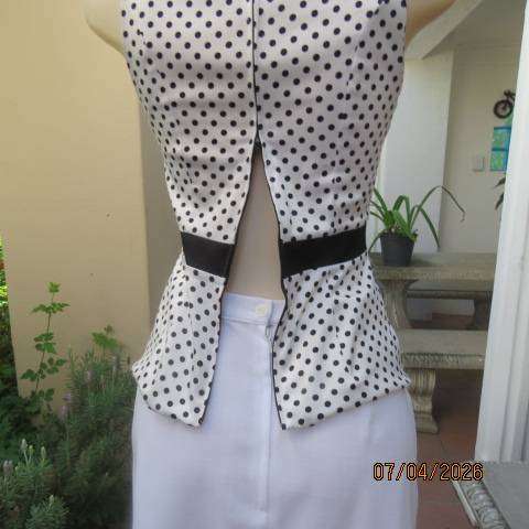 WWW white and black polkadot shiny polycotton stretch peplum top with long back zip, size 30