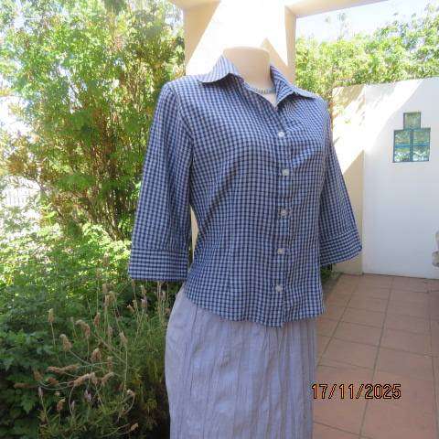 RIVER Trader blue-navy check polycotton button down top size 36.
