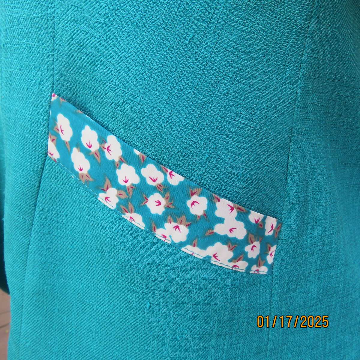 LADY RUTH REED 80's vintage turquoise short sleeve jacket. With floral edging. Size 38. As new cond.