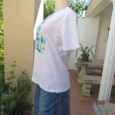 White cotton short sleeve T-shirt with jade owl logo, size 36