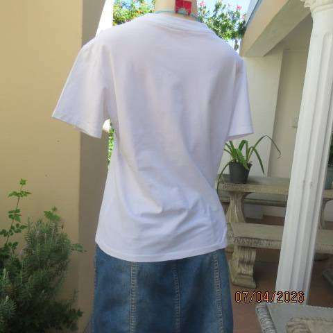 White cotton short sleeve T-shirt with jade owl logo, size 36
