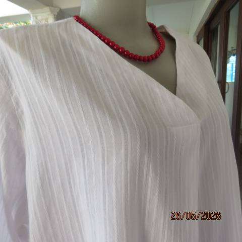 Miladys snow white slip-over cotton top with vertical embossed stripes, size 42