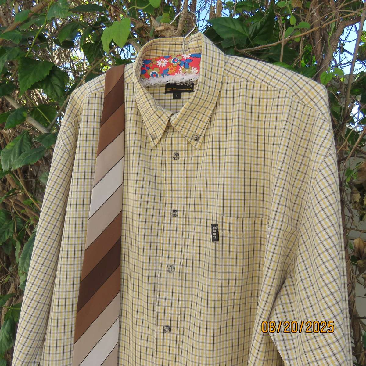 JEEP men's long sleeve yellow-olive-white check polycotton shirt. Size L. Free tie