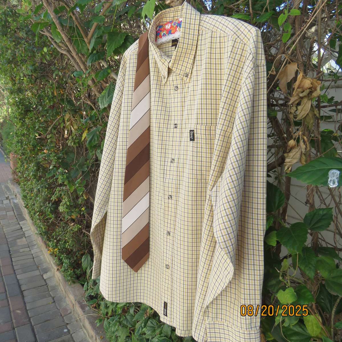 JEEP men's long sleeve yellow-olive-white check polycotton shirt. Size L. Free tie