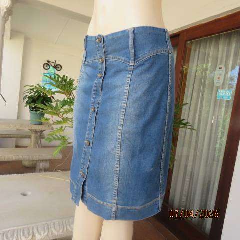 Button-down polycotton stretch paneled blue denim bandless skirt size 36