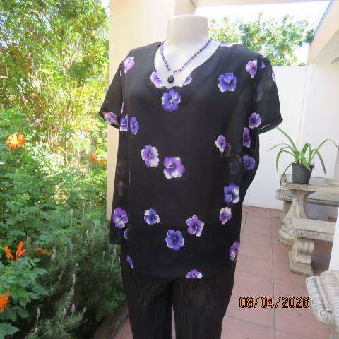 AREZZO black polyester V-neck slip-over top with purple violets, size 40